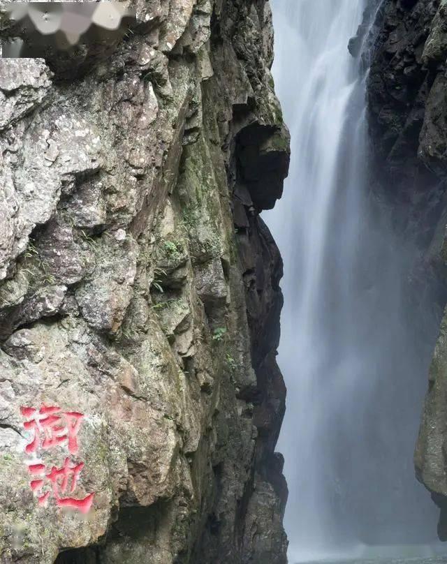 逃离违建房屋9